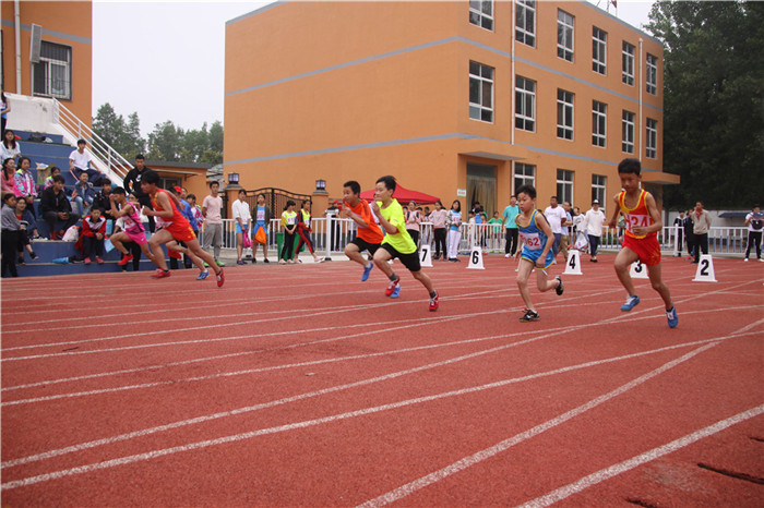 2018年体彩杯信阳市体育传统项目学校田径比赛在息县成功举办