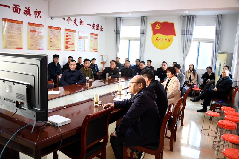 潢川县教体局收听收看2021年全县工作会议
