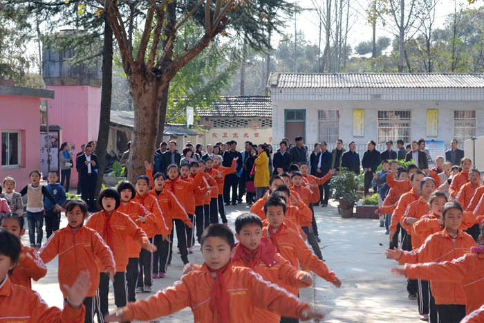 浉河区举行中小学“优秀传统文化进校园” 现场观摩暨经验交流活动