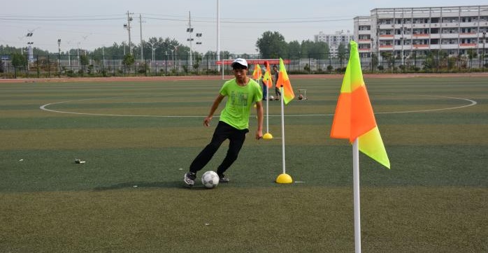 淮滨县2017年“千万青少年”健身活动暨中小学生运动会开幕