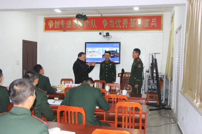 信阳市实验高级中学开展警民共建精神文明活动