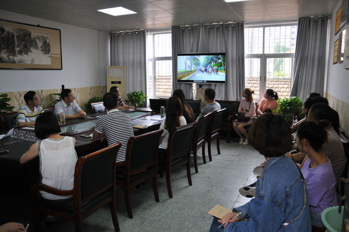 潢川县兄弟学校到市第二实验小学参观交流