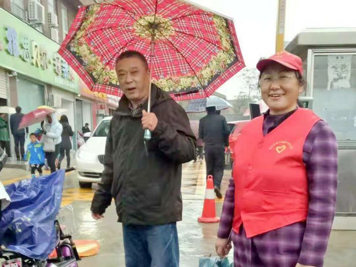 信阳市第三实验小学党总支开展主题党日活动