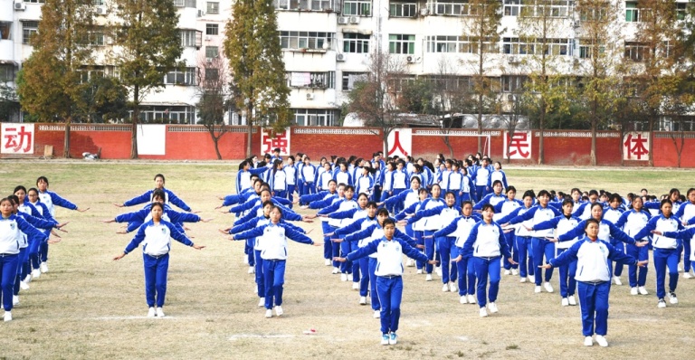 潢川幼儿师范学校举行2019级新生广播体操比赛