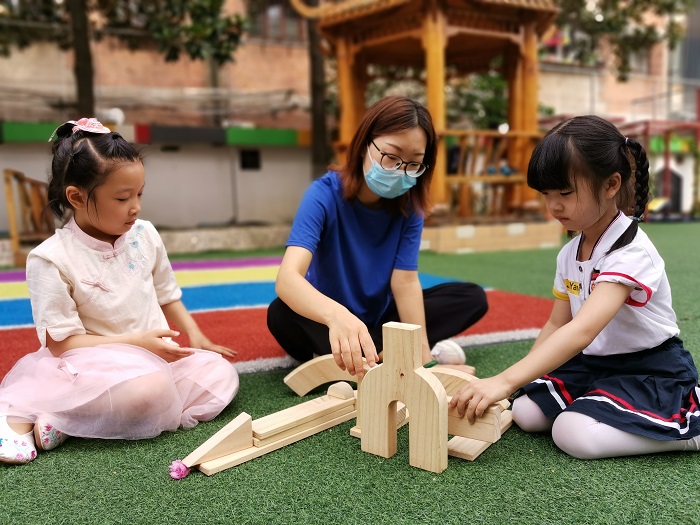 潢川幼儿师范学校开展“双师型”教师培养暑期实践活动