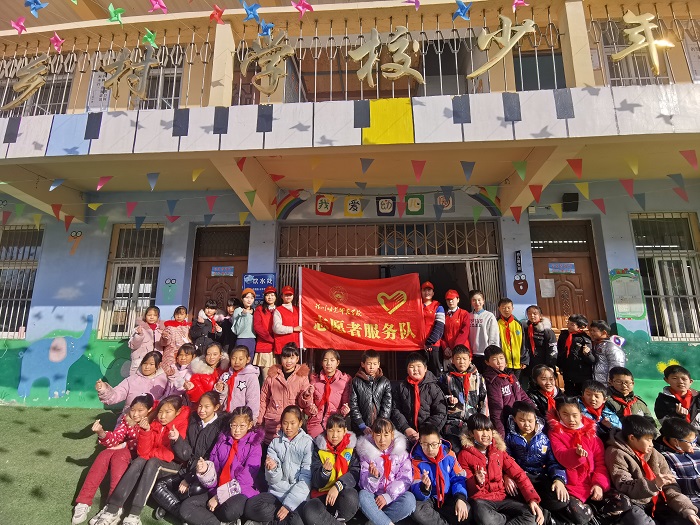 潢川幼儿师范学校赴谈店乡村少年宫文艺志愿服务活动圆满结束